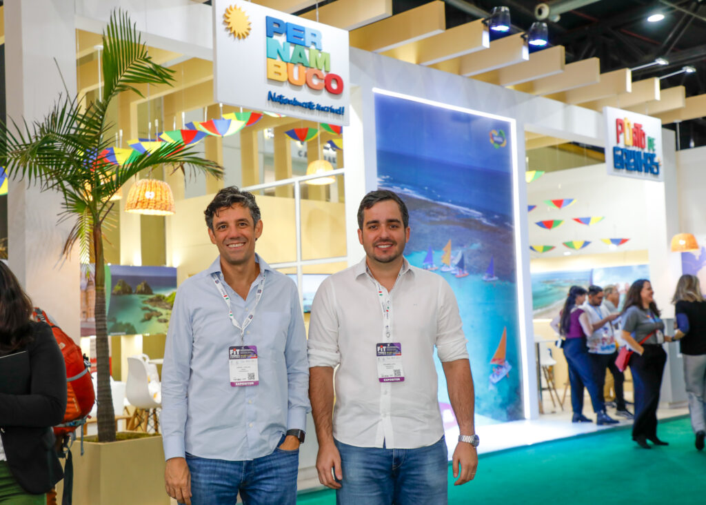 Daniel Coelho, secretário de turismo de Pernambuco, e Eduardo Loyo, presidente da Empetur