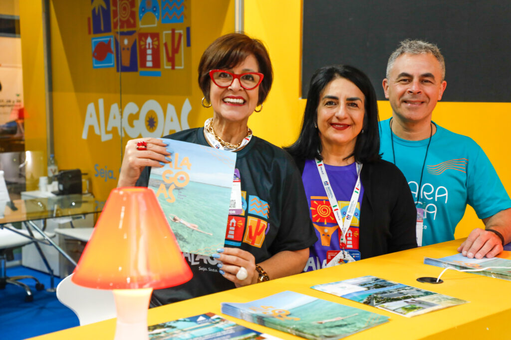 Débora Rodrigues, Hotel Jatiúca, Margarita Arieta, Setur-AL, e Adrian Feccia, Japaratinga