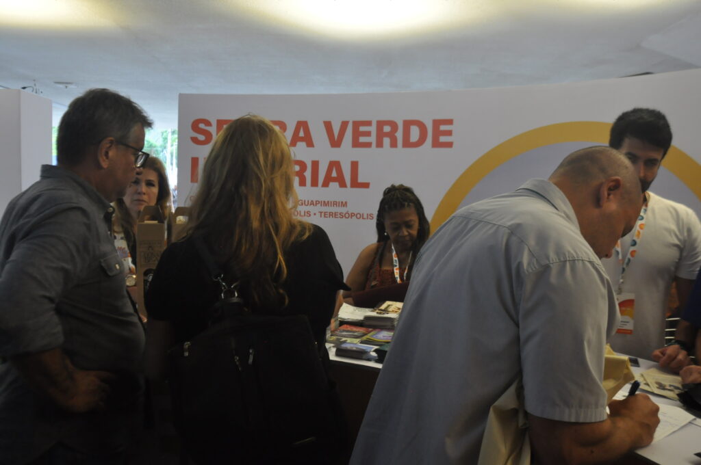 Espaço da Serra Verde Imperial bastante movimentado