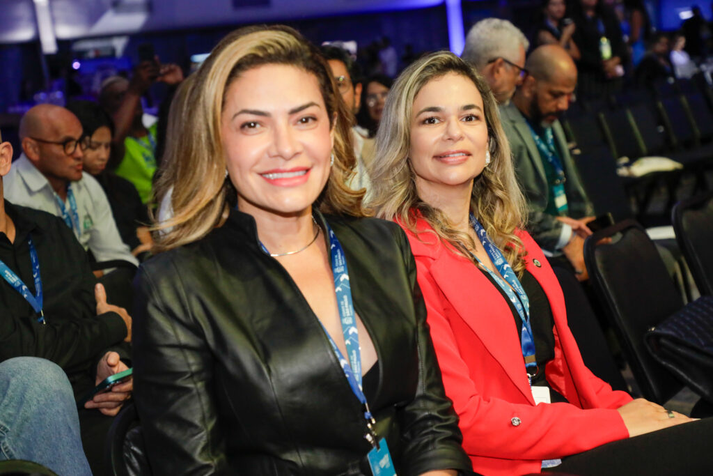 Glayce Bezerra, secretária Municipal de Turismo de Porto Velho, e Rosália Lucas, secretária de Turismo da Paraíba