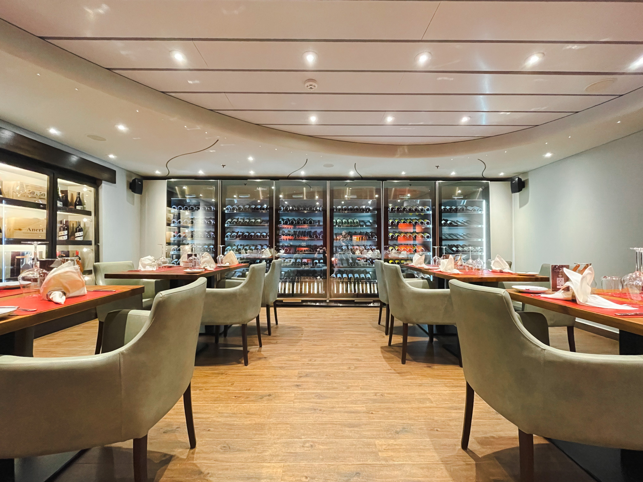 Restaurante Butcher's Cut, uma churrascaria americana com show e bar Restaurante Butcher's Cut, uma churrascaria americana com show e bar