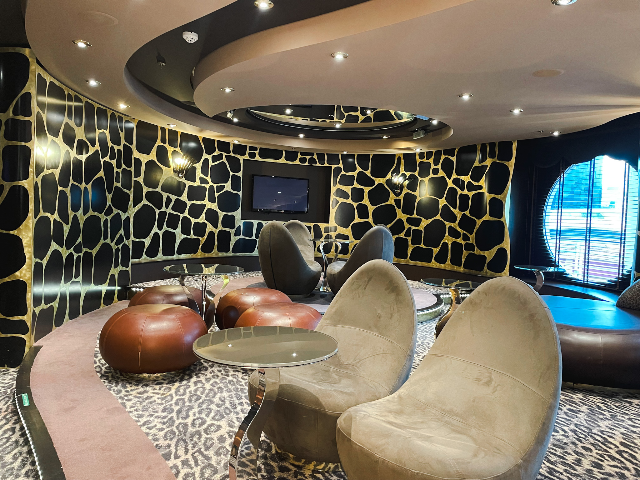 Safari Lounge Safari Lounge
