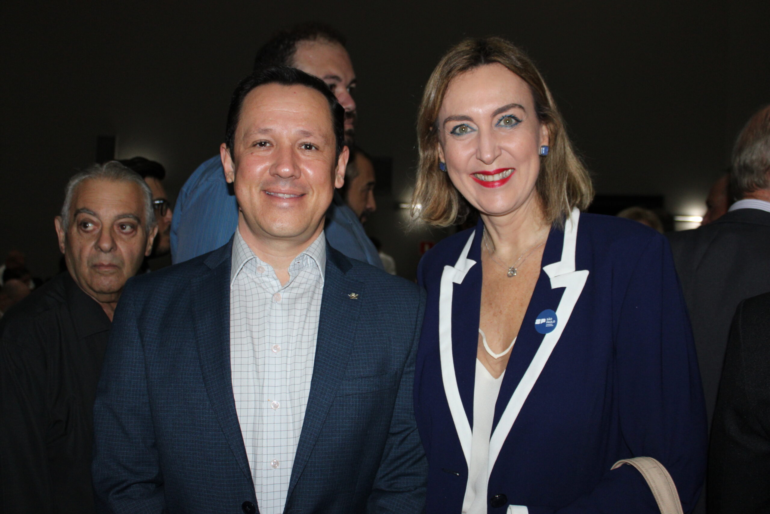 Dany Oliveira, da Iata, e Luciane Leite, da Setur-SP Dany Oliveira, da Iata, e Luciane Leite, da Setur-SP