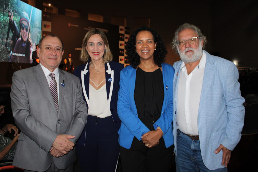 São Paulo lança o maior programa de crédito turístico do Brasil com R$ 4 bilhões de investimento São Paulo lança o maior programa de crédito turístico do Brasil com R$ 4 bilhões de investimento