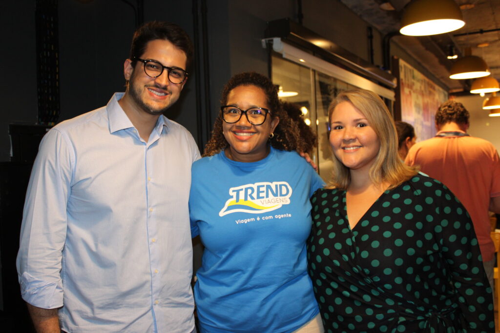 Humberto Oliveira, Joice Anselmo e Izabella Alves, da CVC Corp