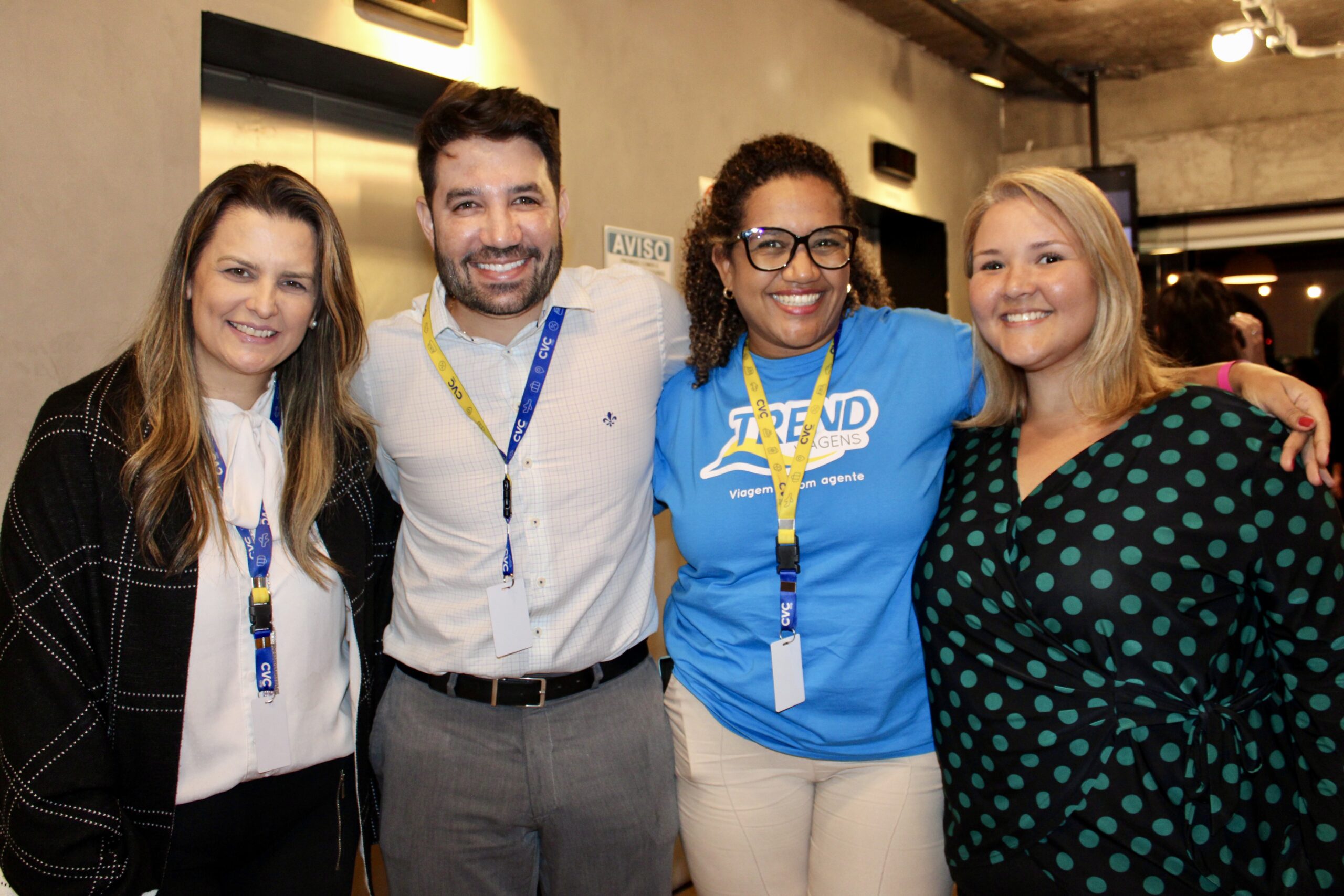 Jacqueline Ledo, Hugo Lagares, Joice Anselmo e Izabella Alves, da CVC Corp Jacqueline Ledo, Hugo Lagares, Joice Anselmo e Izabella Alves, da CVC Corp