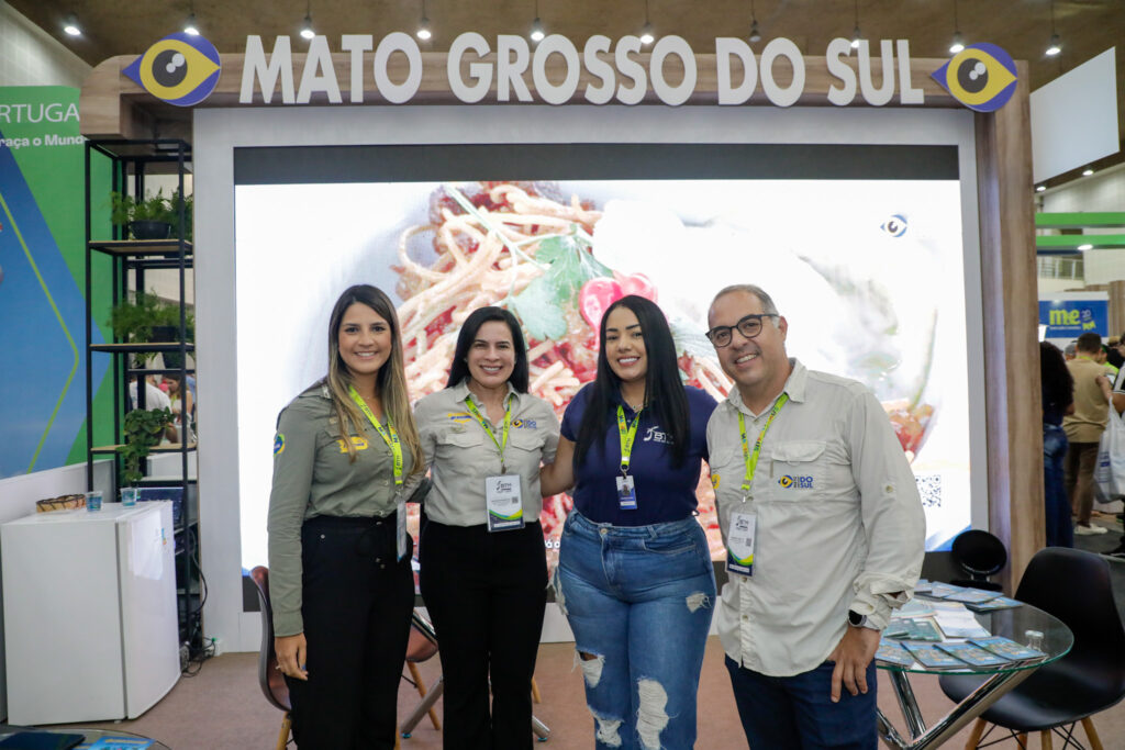 Isadora Rocha, Marlise Gasparetto, e Rogério Chelotti, da Fundação de Turismo de MS, com Laiana de Jesus, da BTM