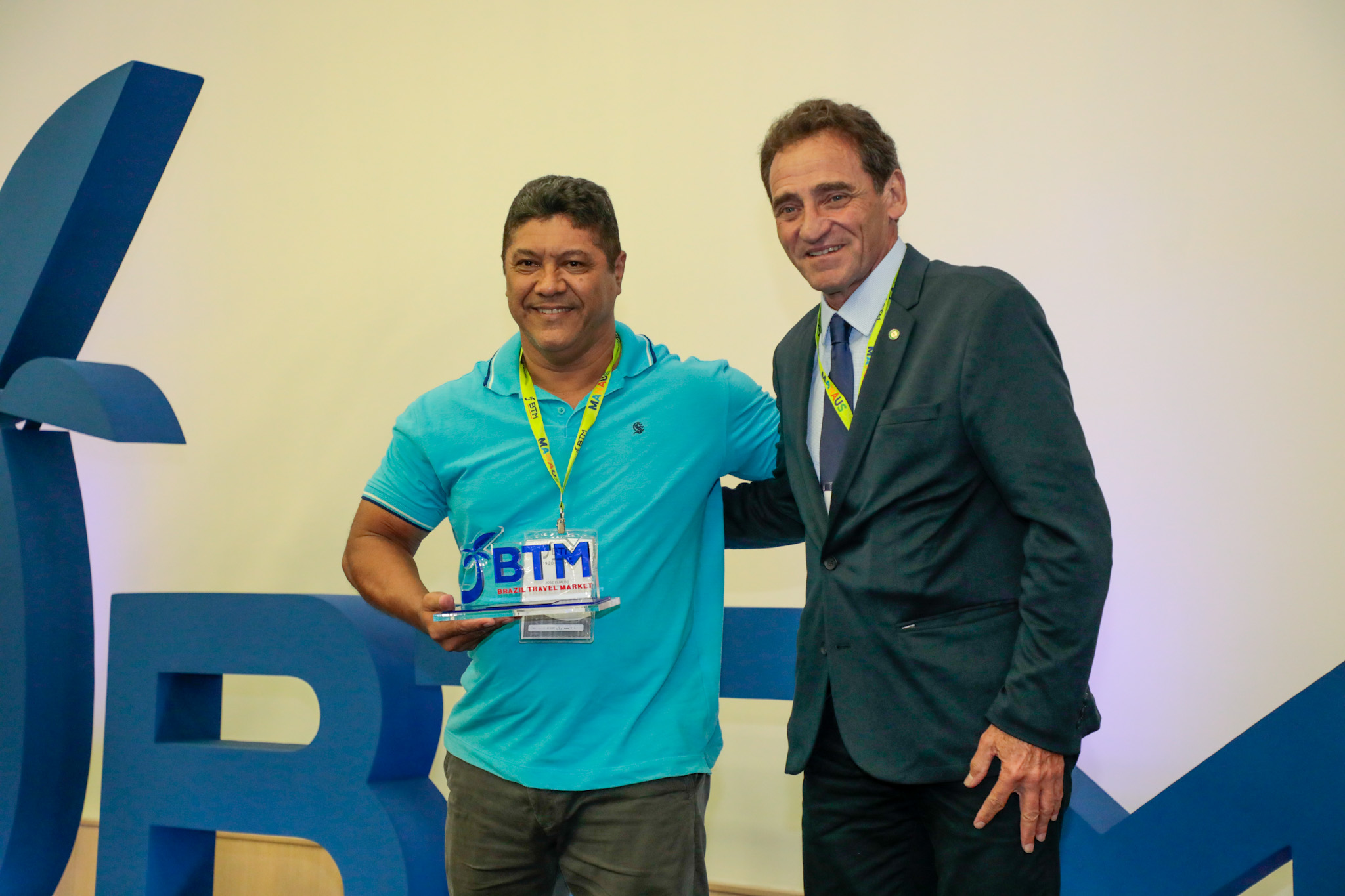 Jose Elialdo da Rocha, com Milton Zuanazzi, do MTur Jose Elialdo da Rocha, com Milton Zuanazzi, do MTur