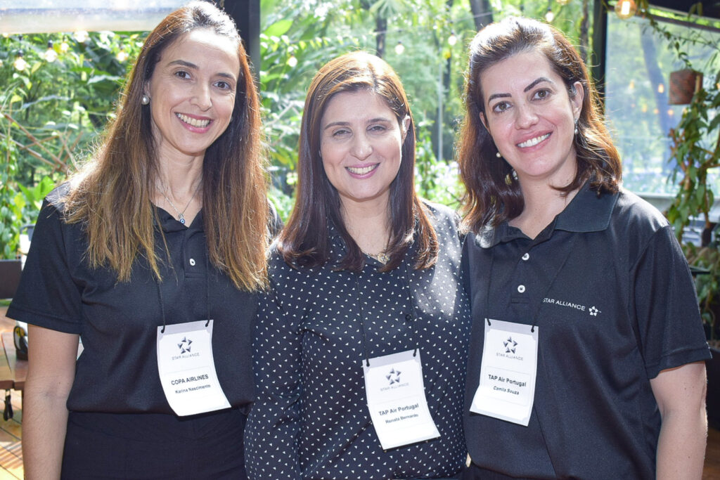 Karina Nascimento, da Copa Airlines, Renata Bernardo e Camila Souza, da TAP