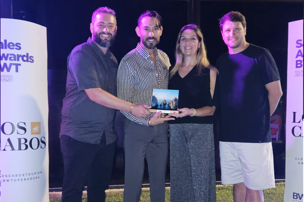 Leonel e Carla do Hard Rock 1 Sales Awards 2023: BWT Operadora premia as top 30 agências em Los Cabos