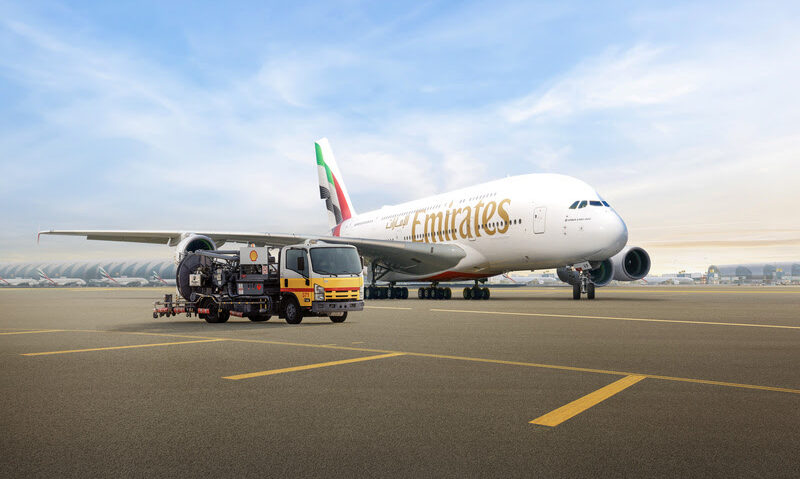 Emirates e Shell Aviation assinam acordo para fornecimento de SAF no seu hub em Dubai emirates