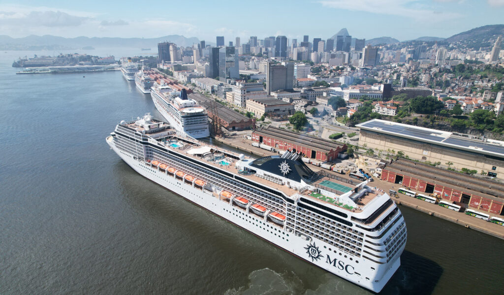 Porto do Rio espera 84 mil cruzeiristas e 24 atracações de 11 navios durante este mês Porto do Rio espera 84 mil cruzeiristas e 24 atracações de 11 navios durante este mês