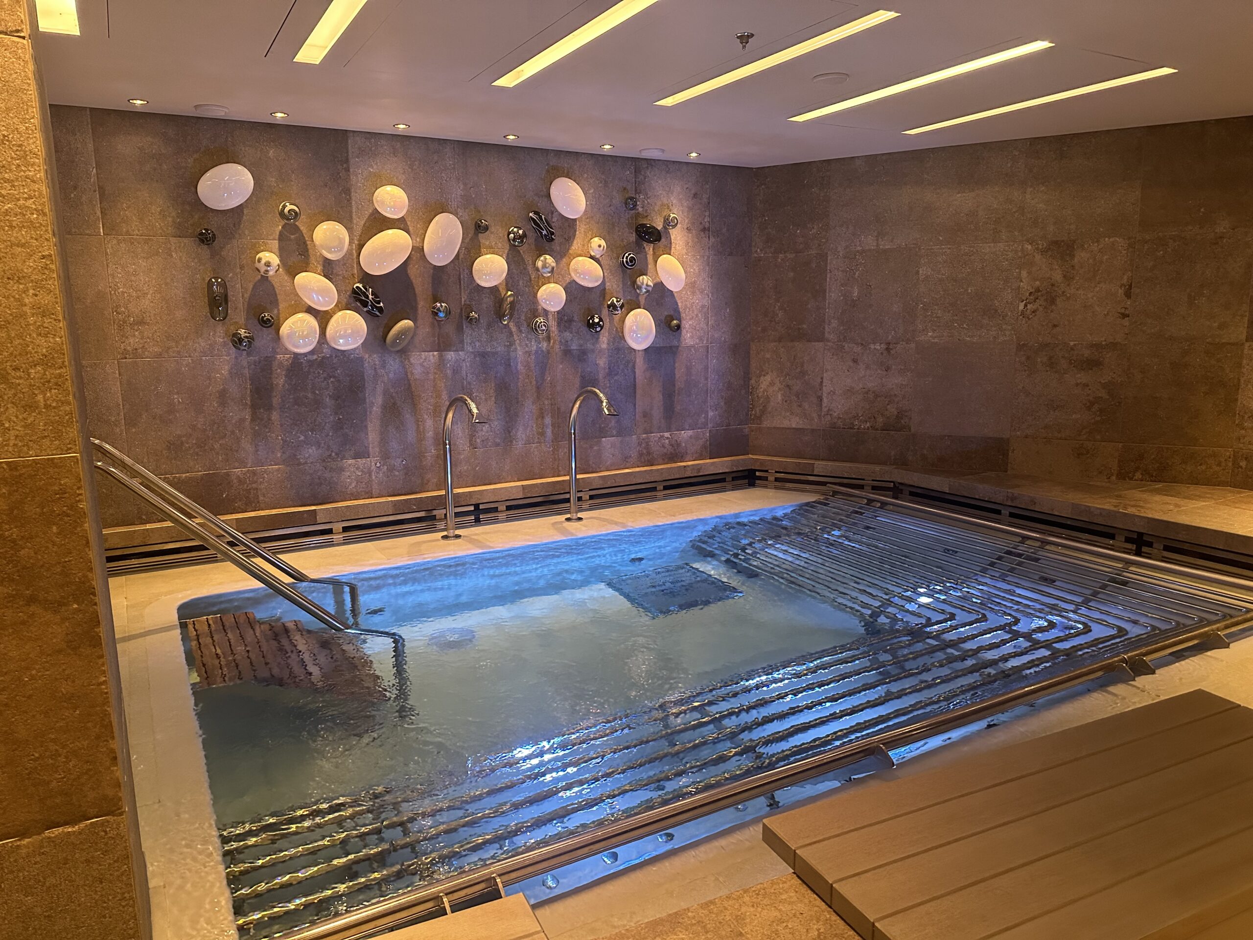 Piscina localizada no Spa Piscina localizada no Spa