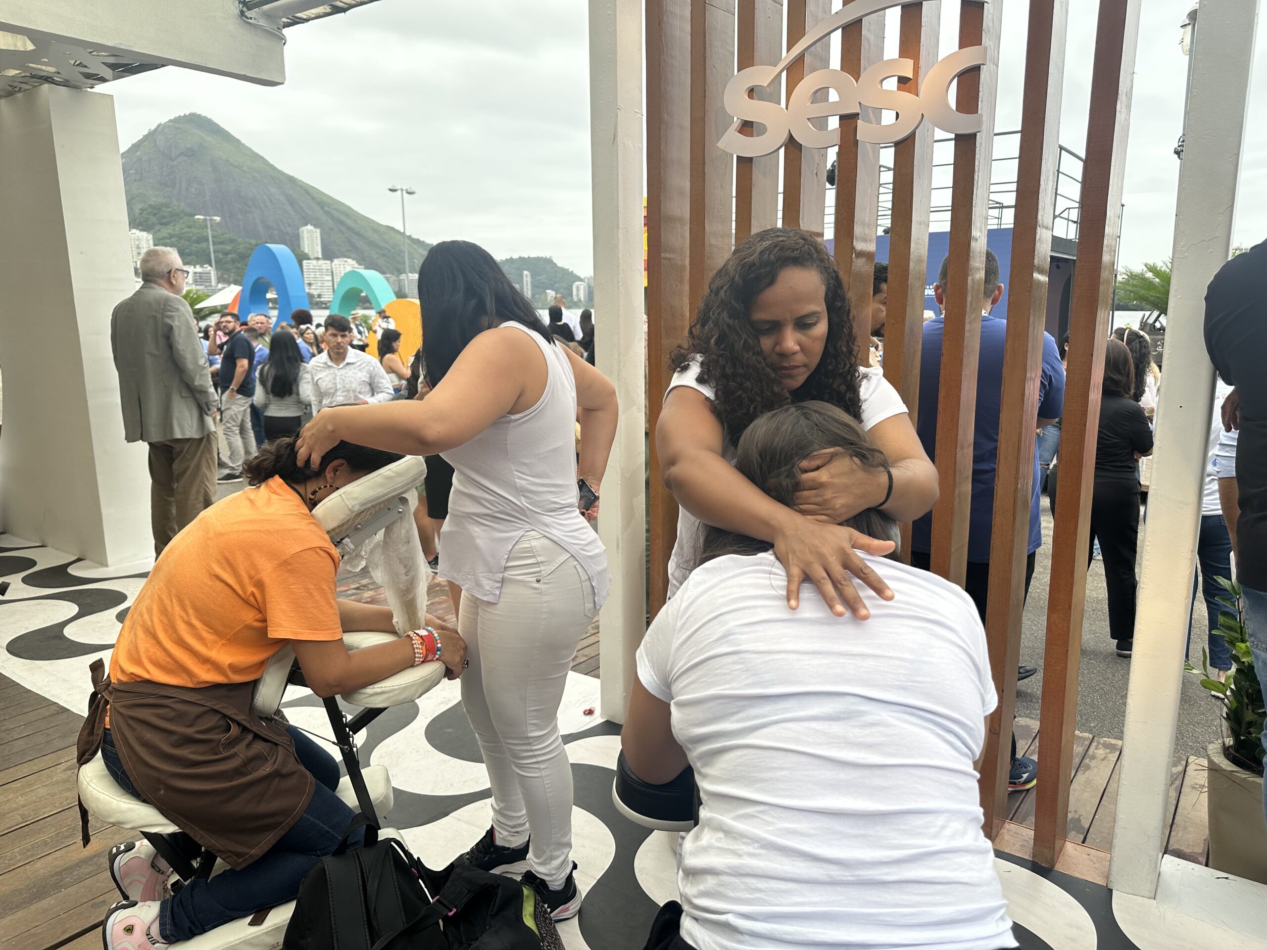Público pode receber massagens Público pode receber massagens