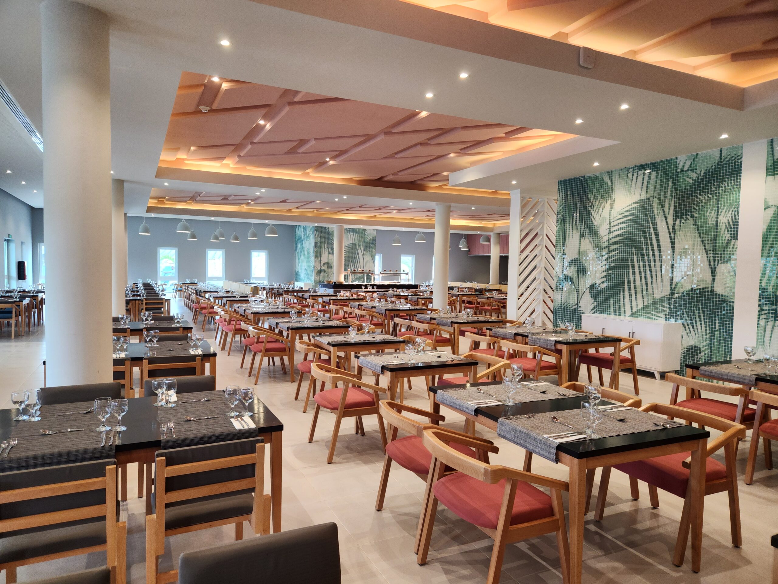 Restaurante para café da manhã e buffet almoçojantar