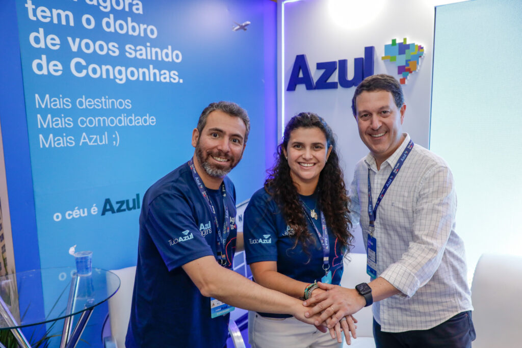 Ricardo Giulliana e Bicudo azul eric ribeiro Azul Viagens realiza feirão de viagens aberto ao público final em Belo Horizonte