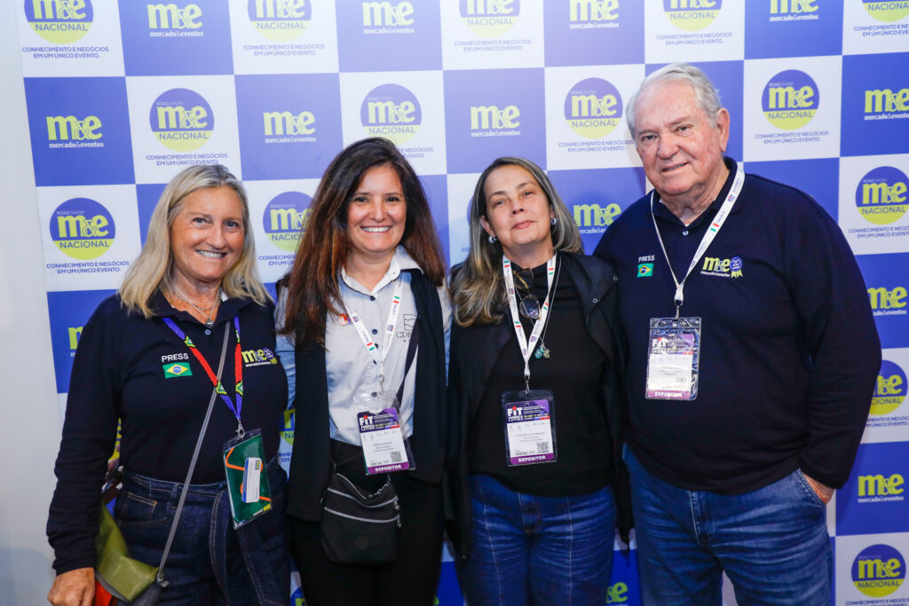 Rosa Masgrau, do M&E, Marilia Costa, e Luciane Nascimento, do Hotel CDesign, e Roy Taylor, do M&E