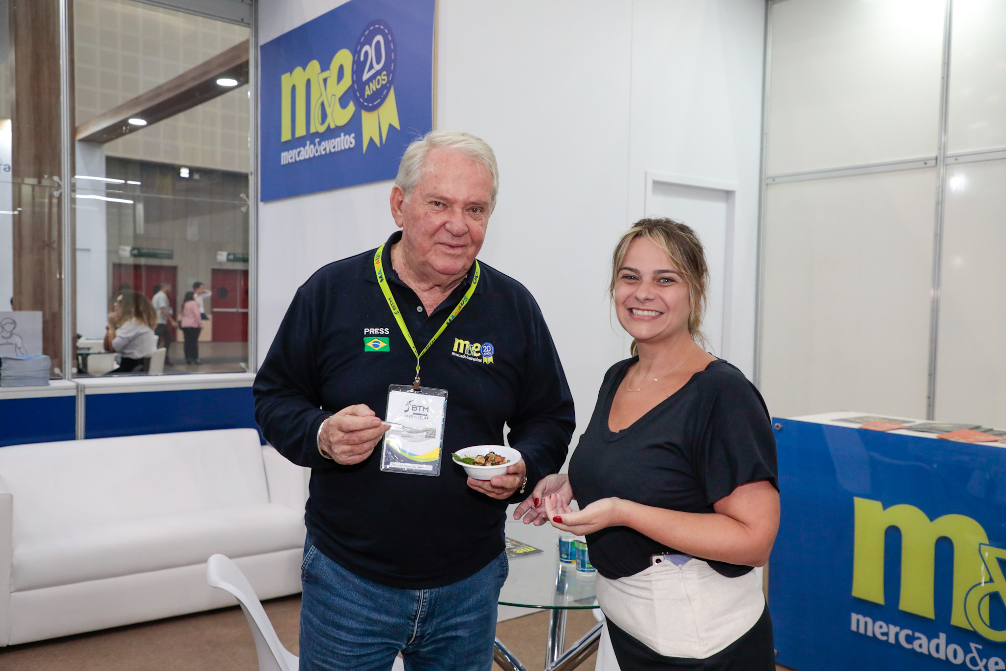 Roy Taylor, do M&E, e Bárbara Botega, comunicação do estado de Minas Gerais Roy Taylor, do M&E, e Bárbara Botega, comunicação do estado de Minas Gerais