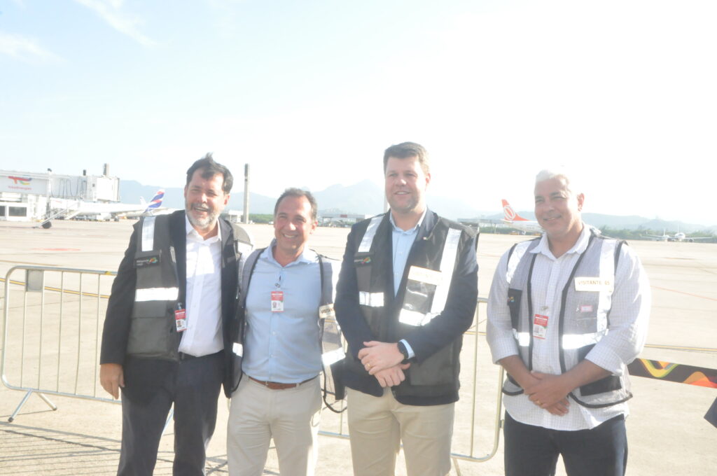Sérgio Ricardo, presidente TurisRio, Marcelo Siciliano, presidente da Abav RJ, Gustavo Tutuca, secretário de Turismo, e Bruno Mattos, subsecretário municipal de Turismo Sérgio Ricardo, presidente TurisRio, Marcelo Siciliano, presidente da Abav RJ, Gustavo Tutuca, secretário de Turismo, e Bruno Mattos, subsecretário municipal de Turismo