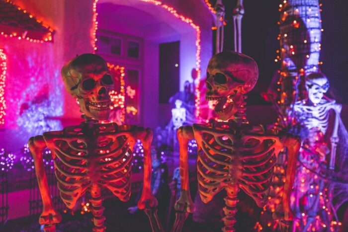 Estados Unidos destaca opções para aproveitar o Halloween O Halloween é uma das celebrações mais populares dos Estados Unidos (Unsplash/Kenny Eliason)
