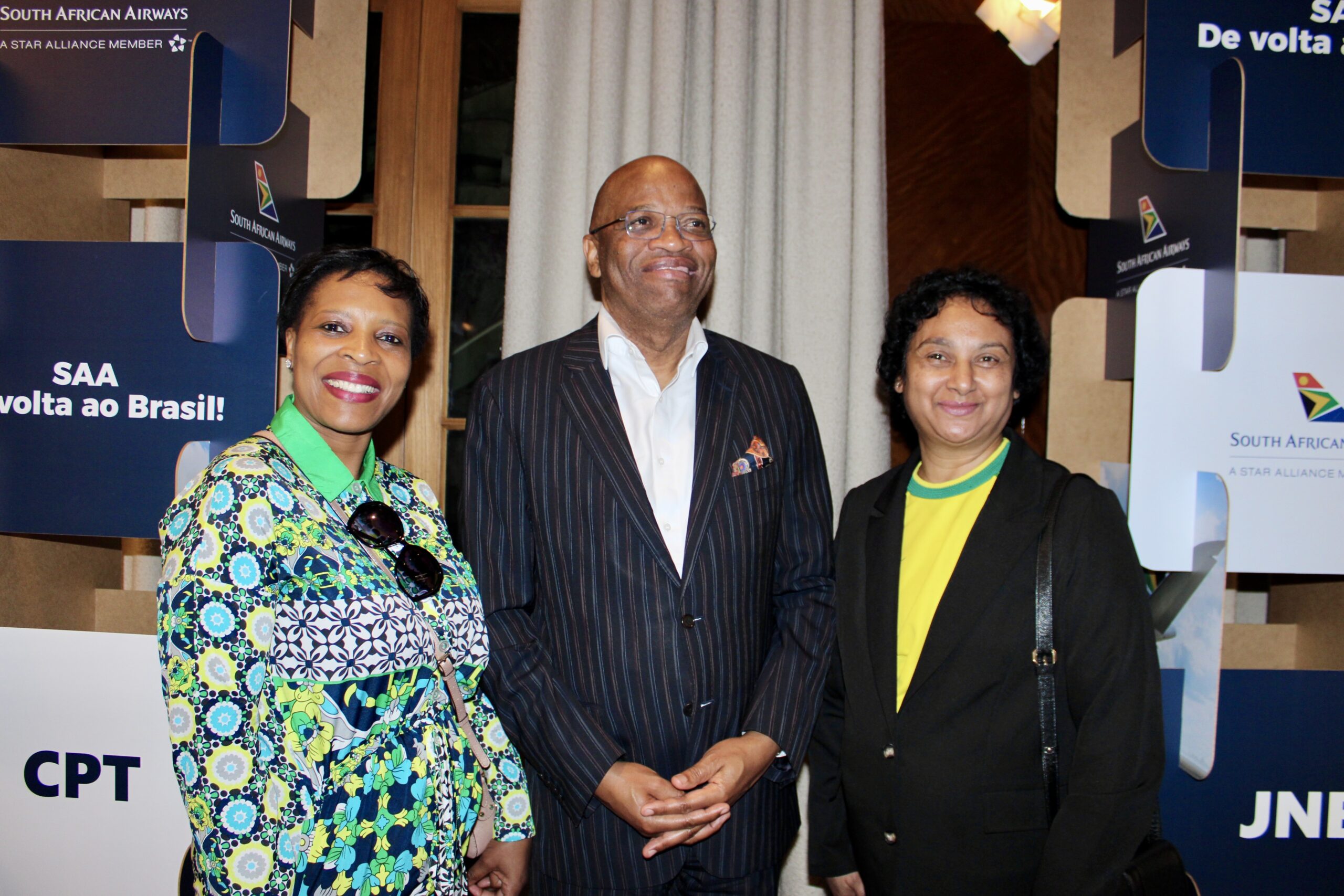Vimla Maistry, John Lamola e Bali Mabena, da South African Airways Vimla Maistry, John Lamola e Bali Mabena, da South African Airways