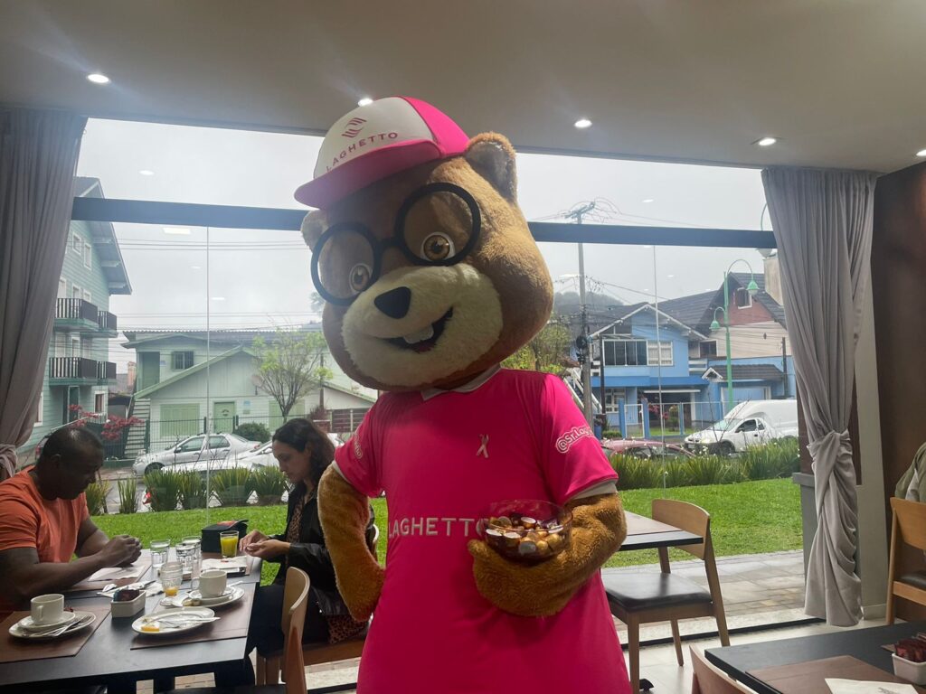 Sr Laghettinho, mascote do hotel Sr Laghettinho, mascote do hotel