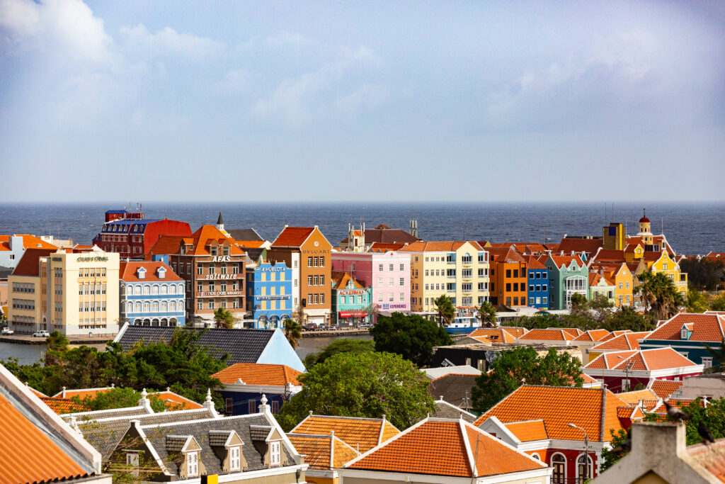 Volume de brasileiros em Curaçao cresce 137% em 2023 e ultrapassa os 17 mil turistas Volume de brasileiros em Curaçao cresce 137% em 2023 e ultrapassa os 17 mil turistas