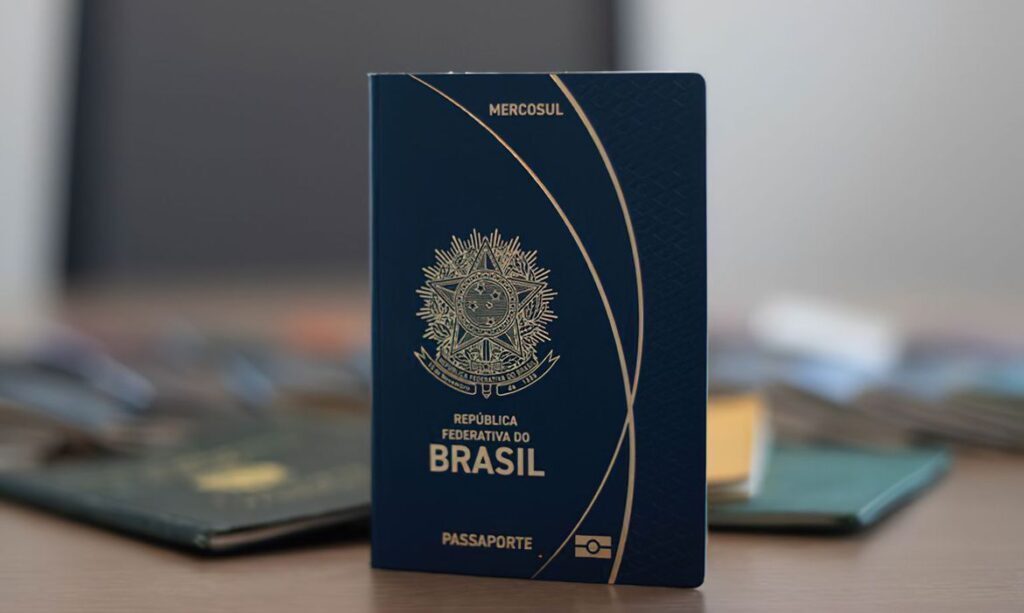 f33ce904 0caa 41a0 a6ae e78f9be0e74e Polícia Federal inicia emissão de novo passaporte no Brasil
