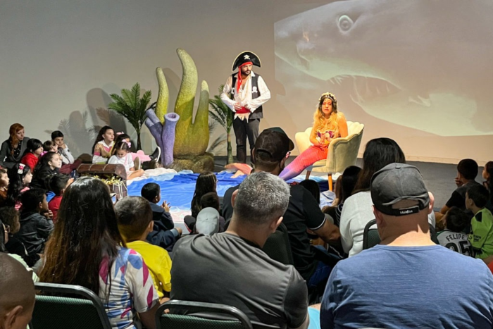 AquaRio anuncia programação especial para celebrar o “Mês das Crianças” As Aventuras da Sereia Coral e do Pirata Fernão Ermitão e Teatro de Fantoche em todos os finais de semana e feriado estão entre os destaques do atrativo