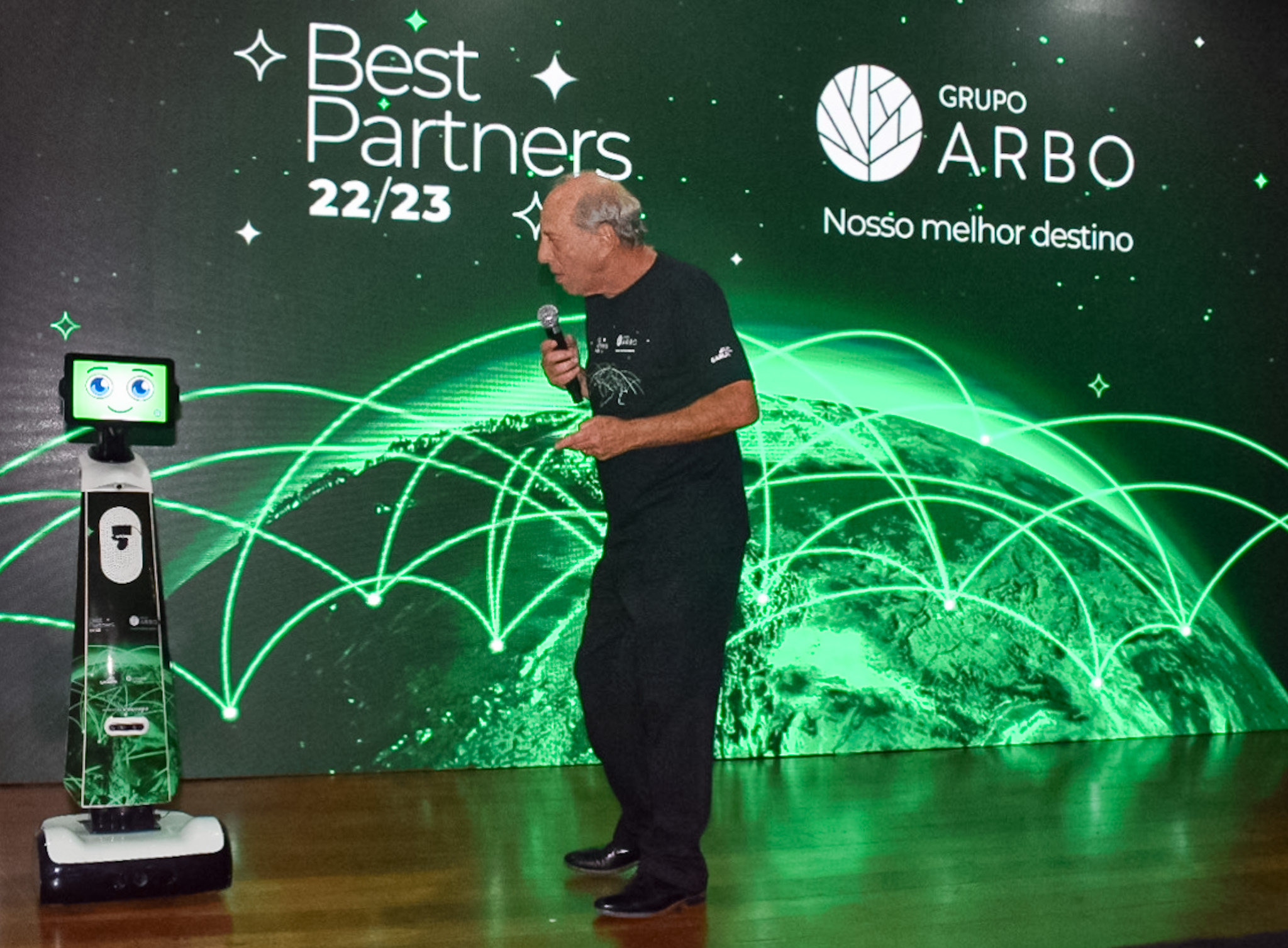 A inteligência artificial Valquíria interagiu com Arnaldo Franken A inteligência artificial Valquíria interagiu com Arnaldo Franken