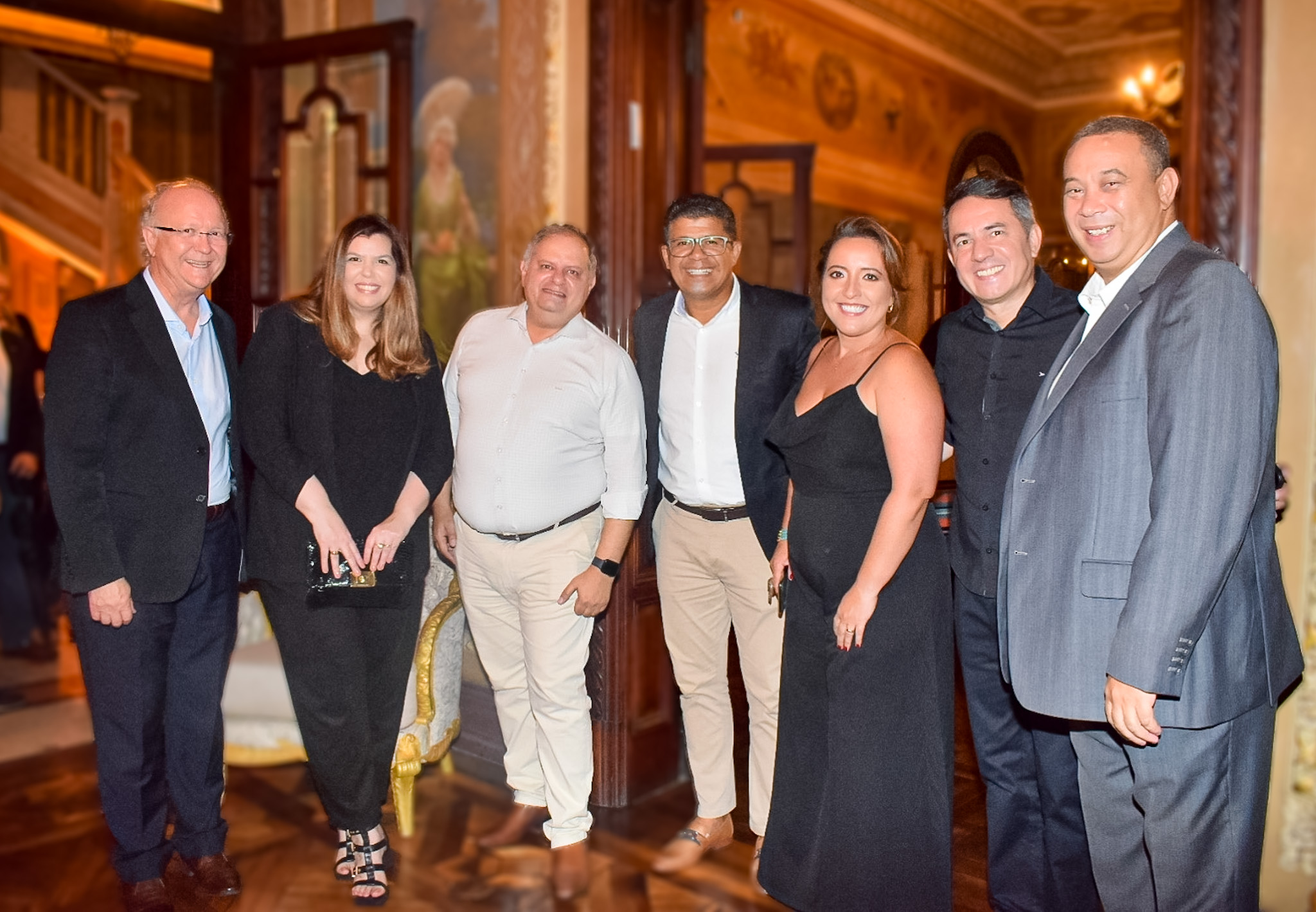 A noite reuniu os colaboradores do Grupo Arbo com seus fornecedores A noite reuniu os colaboradores do Grupo Arbo com seus fornecedores