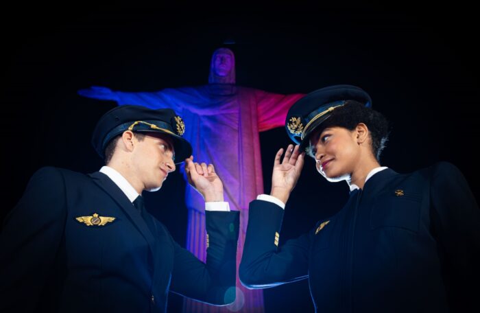 Air France celebra 90 anos com projeção de luzes e desfile no Corcovado Air France