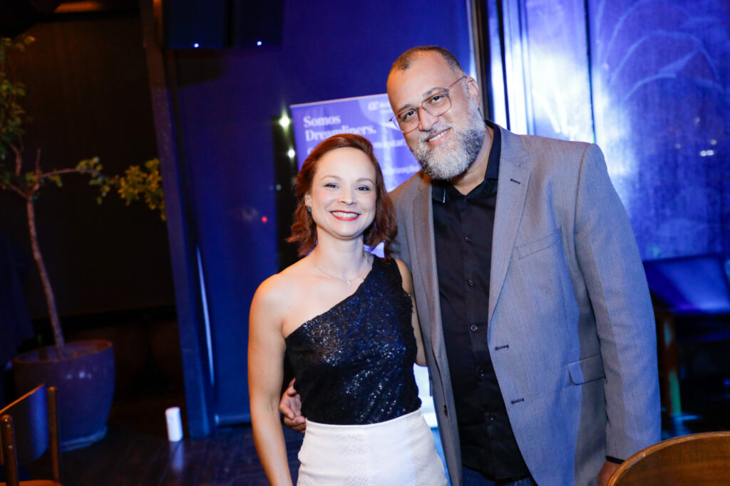 Alessandra Cardoso, da AirE uropa, e William Silva, da VIP GSA Alessandra Cardoso, da AirE uropa, e William Silva, da VIP GSA