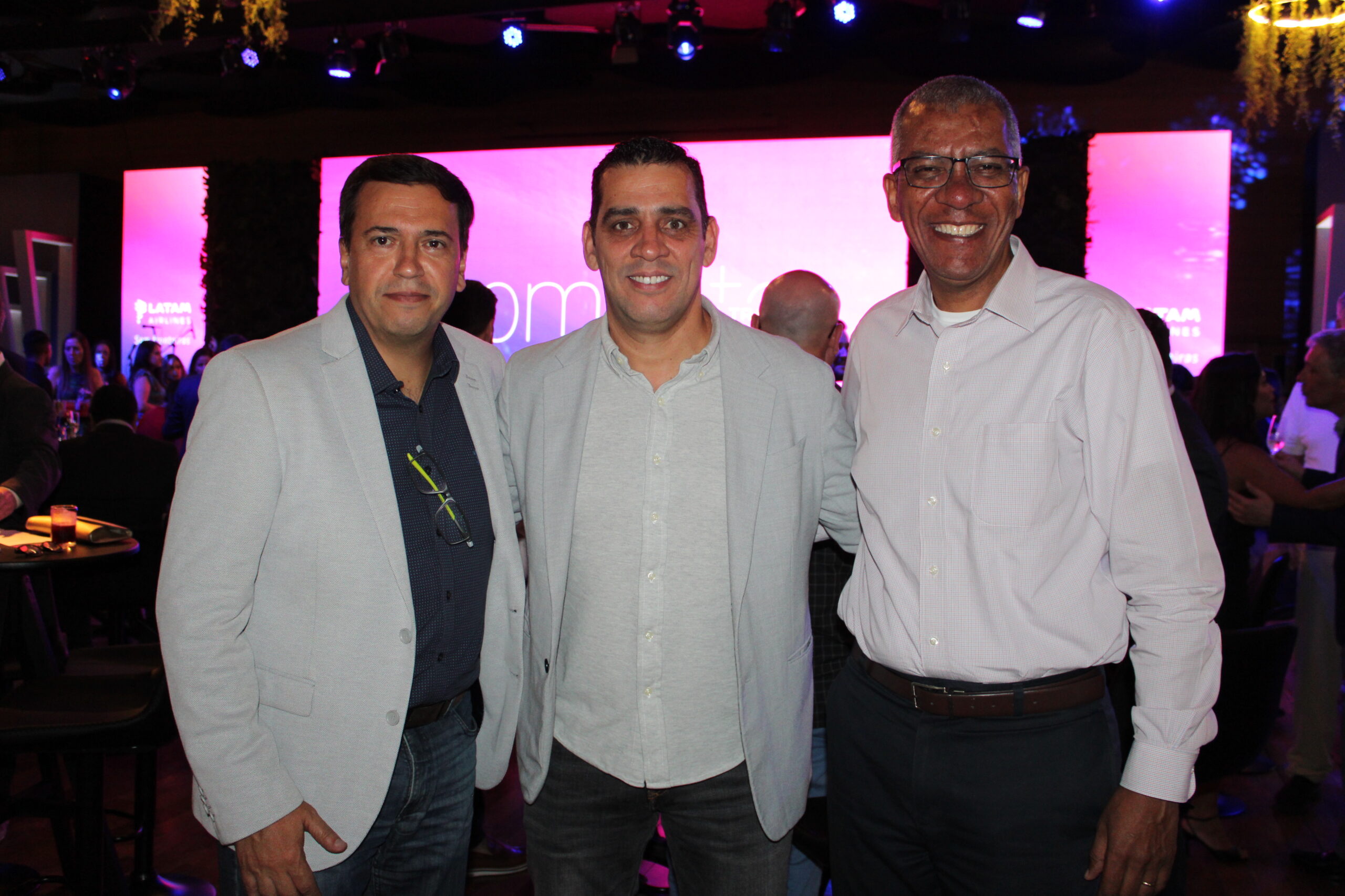 Alexandre Motta, da Tour House, Siderley Santos, do Grupo Arbaitman, e Reifer Souza, da BeFly Alexandre Motta, da Tour House, Siderley Santos, do Grupo Arbaitman, e Reifer Souza, da BeFly