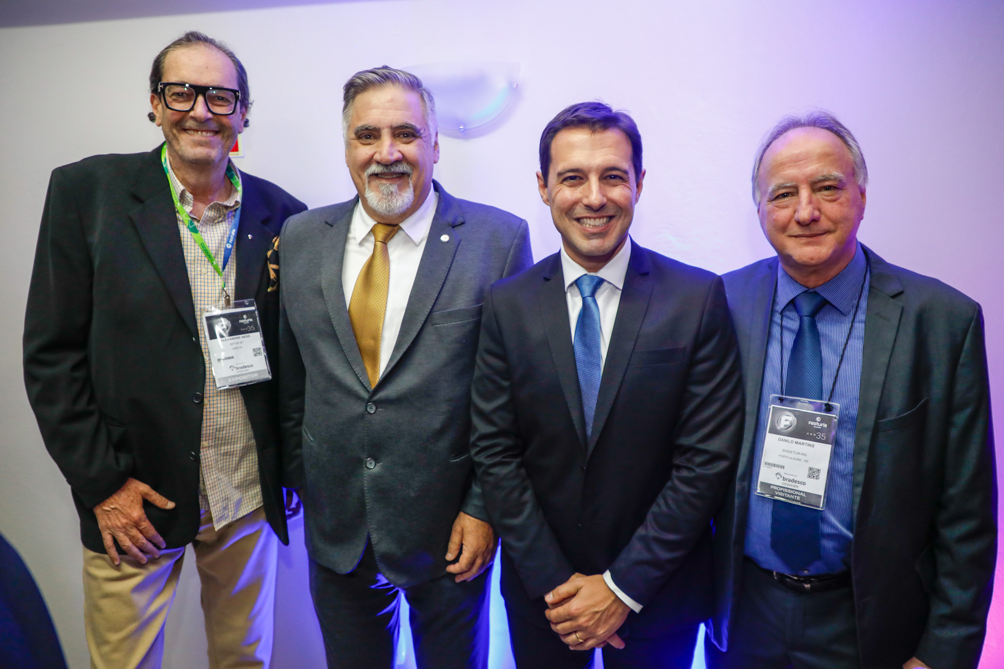 Alexandre Tuma Ness, Aldo Siviero, da Fenactur, Eduardo Zorzanello, do Festuris, e Danilo Martins, da Sindetur-RS Alexandre Tuma Ness, Aldo Siviero, da Fenactur, Eduardo Zorzanello, do Festuris, e Danilo Martins, da Sindetur-RS