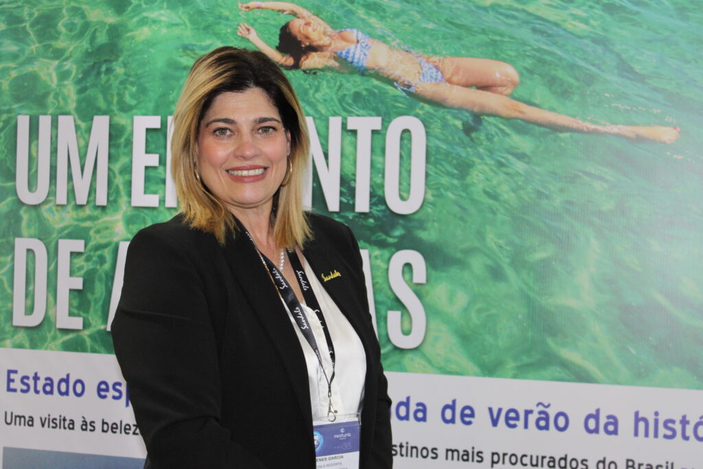 Arlene Garcia do Sandals Em franco crescimento no mercado brasileiro, Sandals destaca novo resort durante Festuris 2023