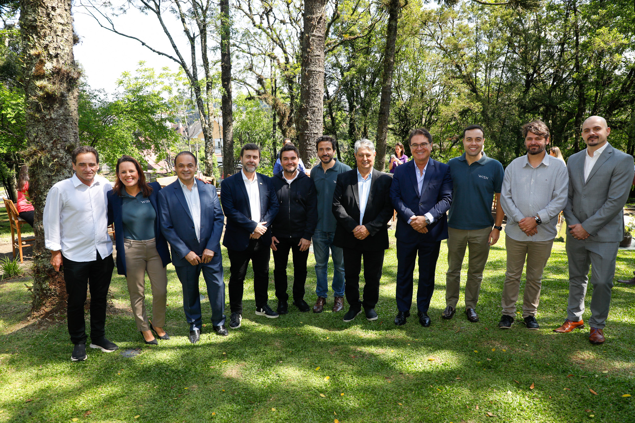 Autoridades presentes no brunch Autoridades presentes no brunch