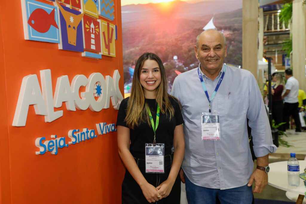 Bárbara Braga, secretária de Turismo de Alagoas, e Paulo Kugelmas, da Setur-AL