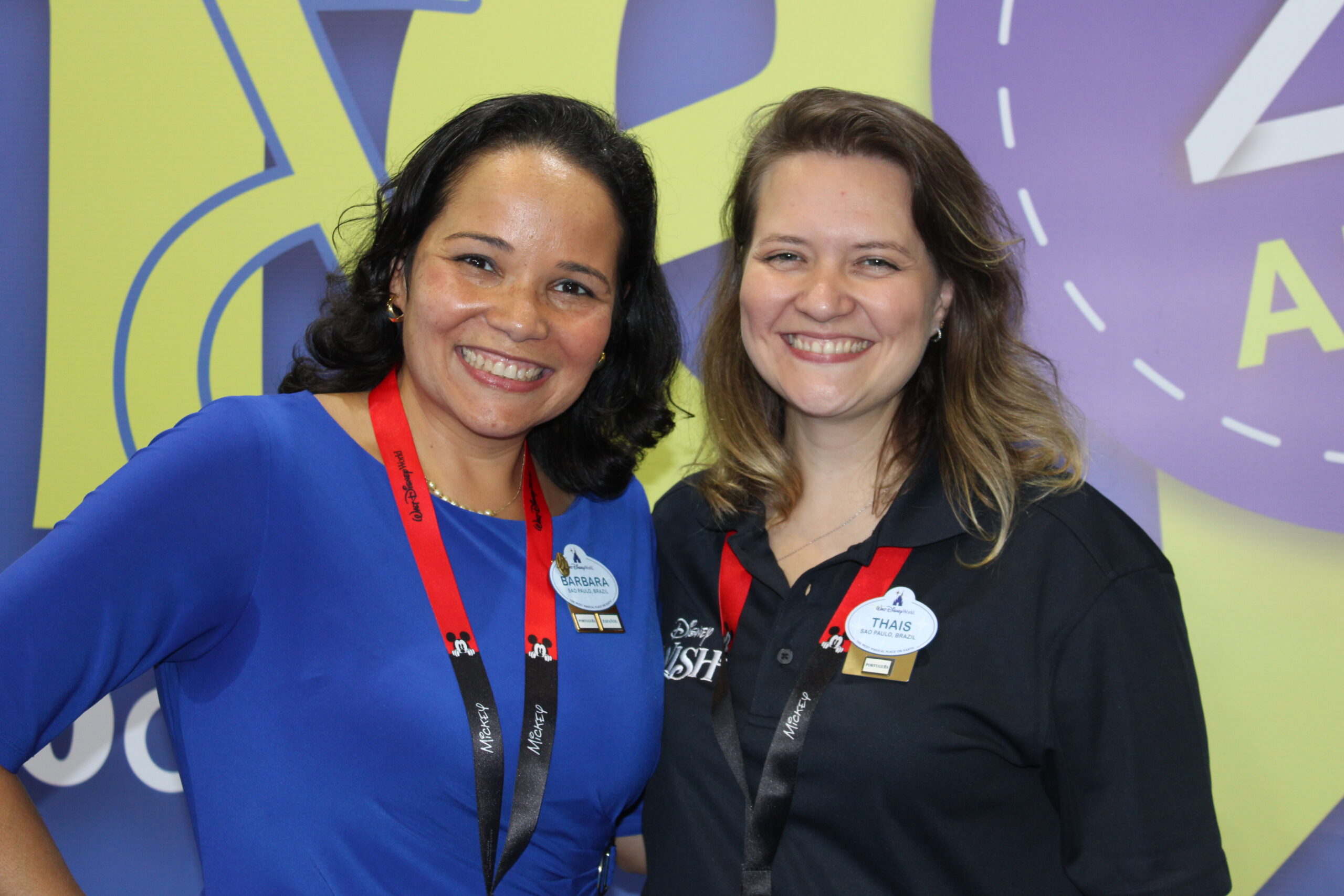 Barbara Modenesi e Thais Ramos, da Disney Barbara Modenesi e Thais Ramos, da Disney