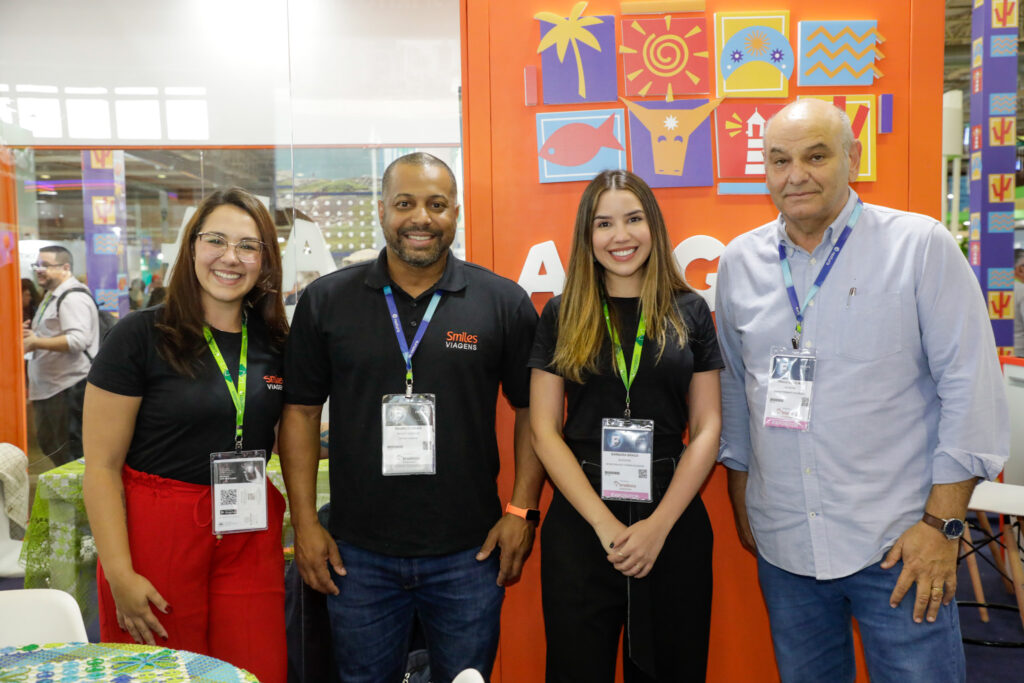 Carla Trombini e Mauricio Anias, do Smiles Viagens, com Bárbara Braga, secretaria de Turismo de Alagoas, e Paulo Kugelmas, da Setur-AL