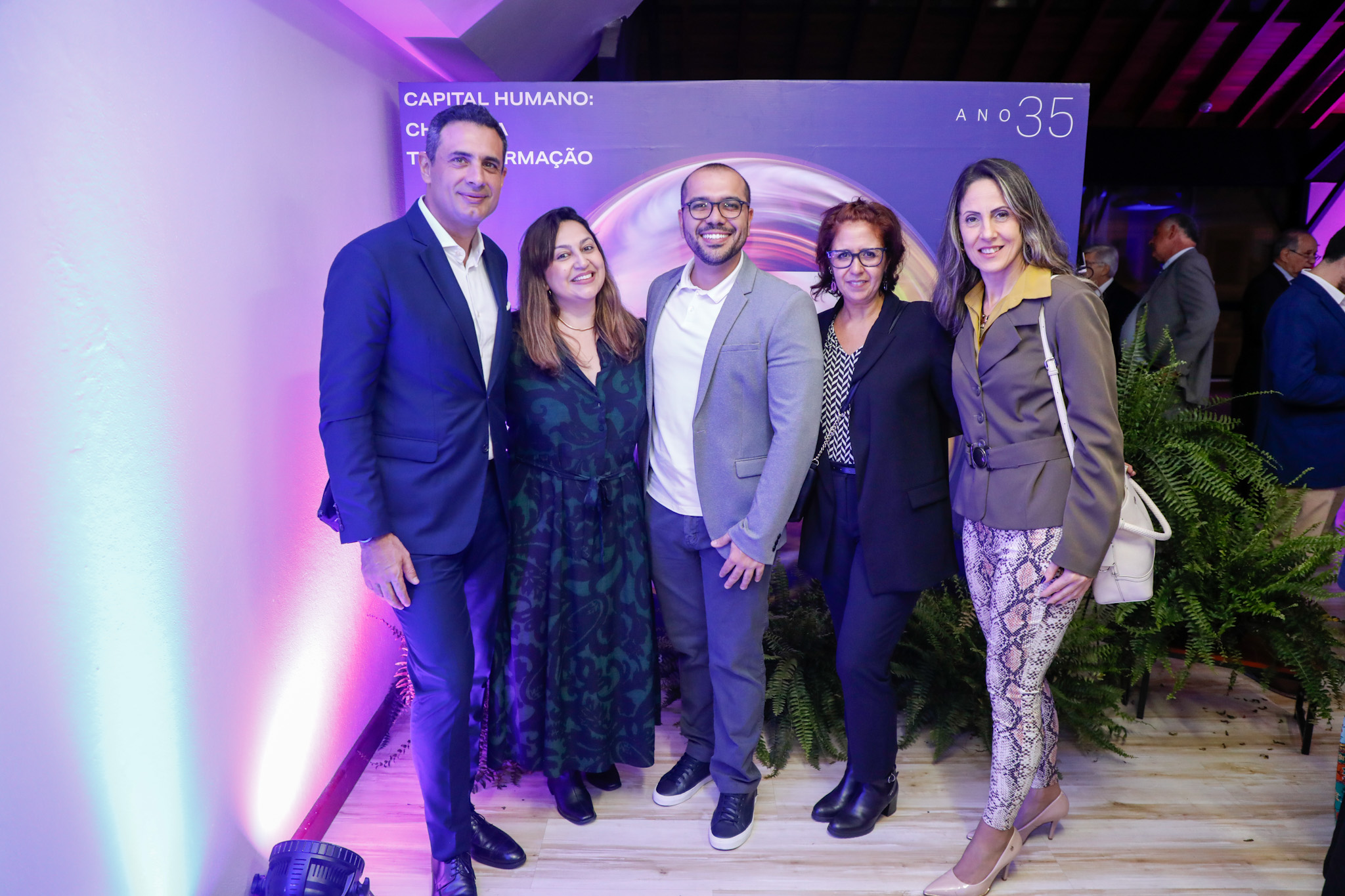 Carlos Antunes, Suelda Vicente, Seeiche Abe, Rita Carvalho e Rosana Caporal, da TAP Carlos Antunes, Suelda Vicente, Seeiche Abe, Rita Carvalho e Rosana Caporal, da TAP