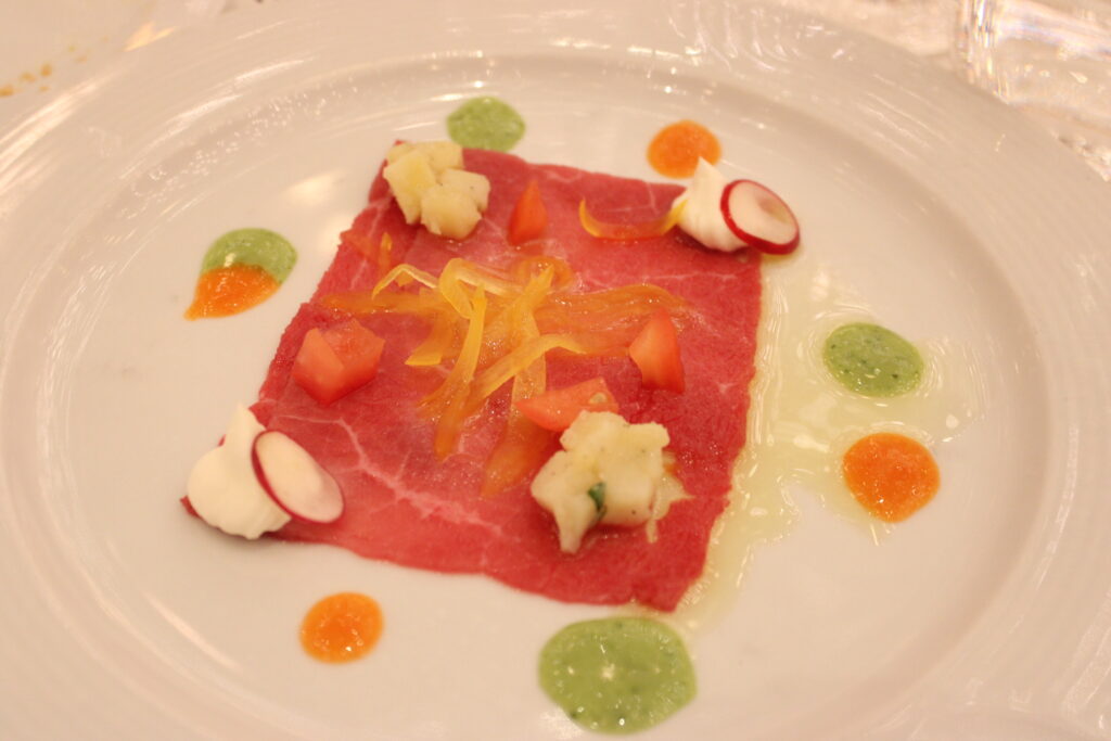 Carpaccio em um dos dias de jantar no a la carte