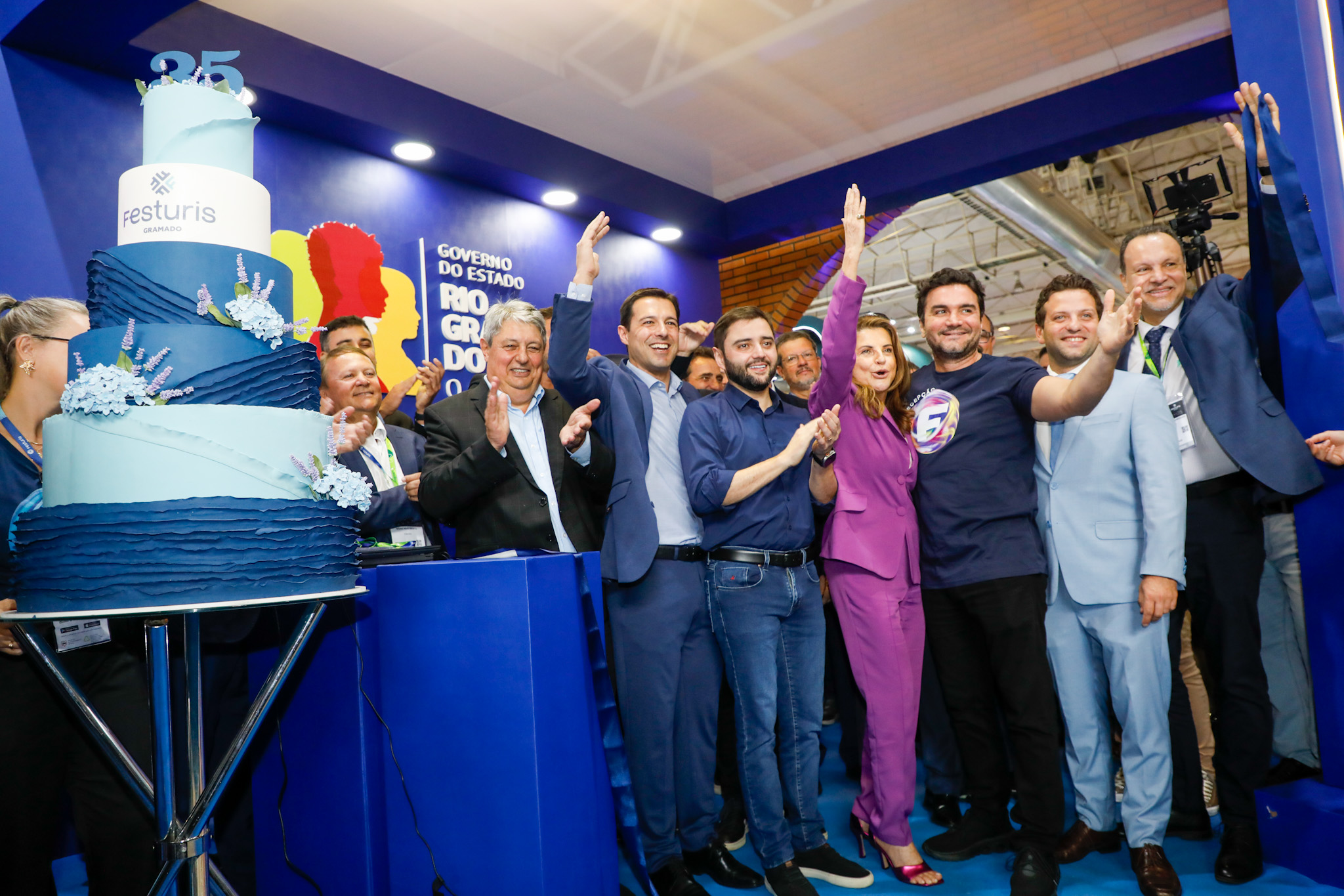 Corte de fita que inaugurou o Festuris 2023 Corte de fita que inaugurou o Festuris 2023