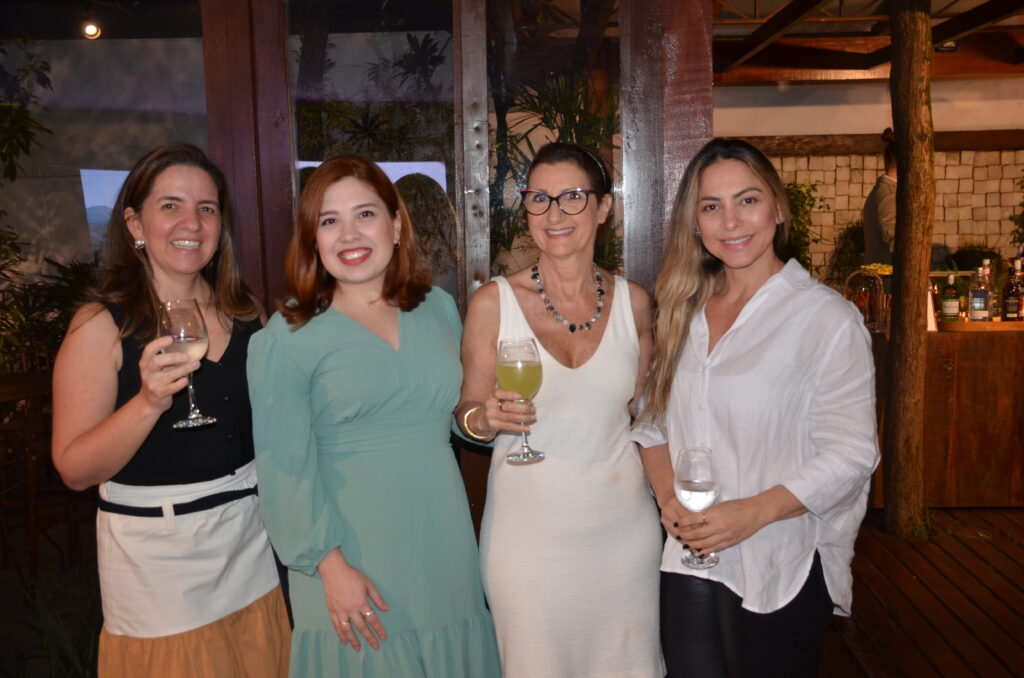 Fernanda Petratti, da Requinte Turismo, Scarlett Lima, da TP, Bia Bianco, da Bia Tour e Gabriela Brissi, da RB Tour