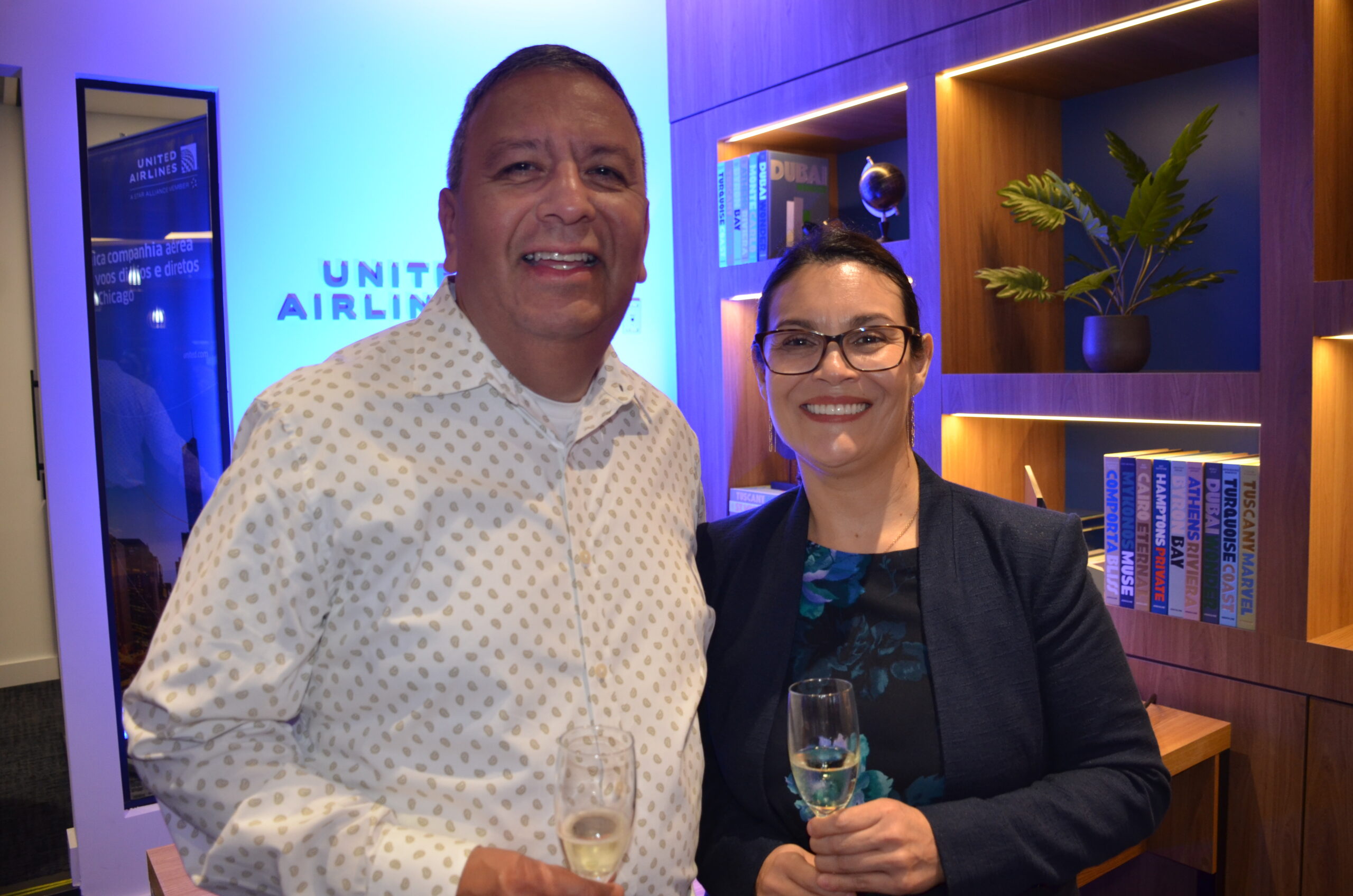 Mike Acosta e Pilar Hoffman, da United Mike Acosta e Pilar Hoffman, da United