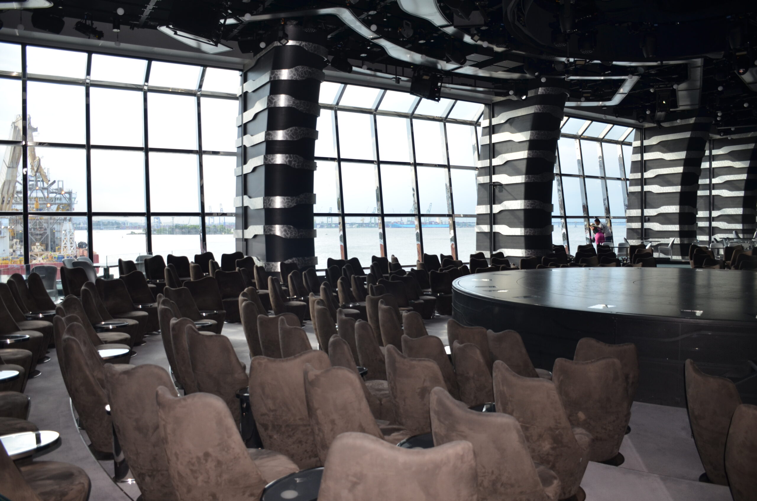 Carousel Lounge