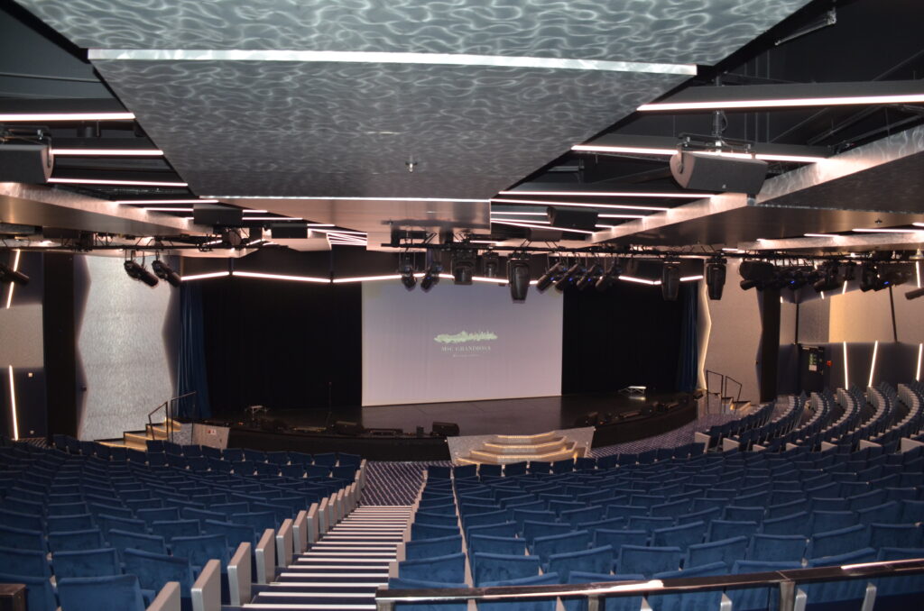 O teatro do navio