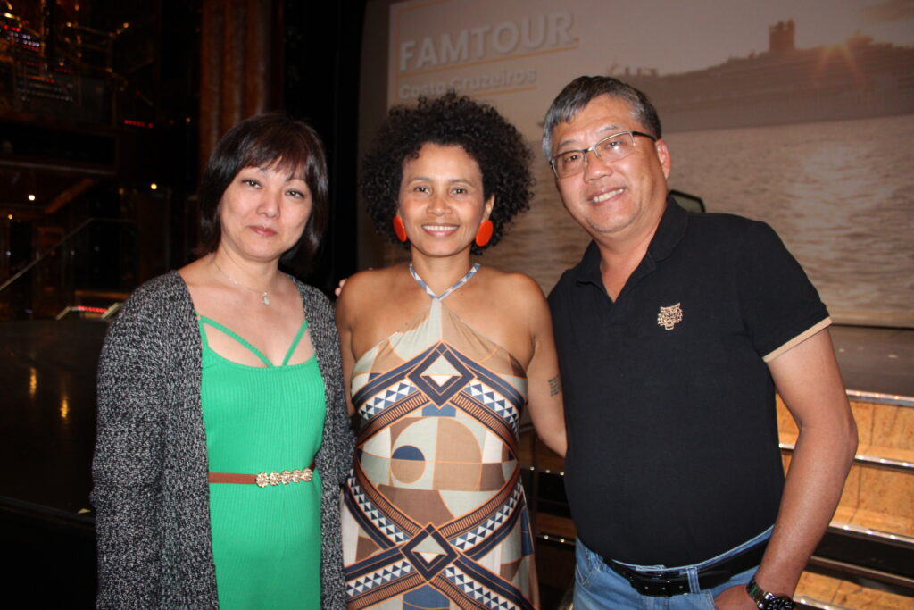Dorinavia Moraes, da Costa, com Célia e Décio Yabusaki, da BRTS