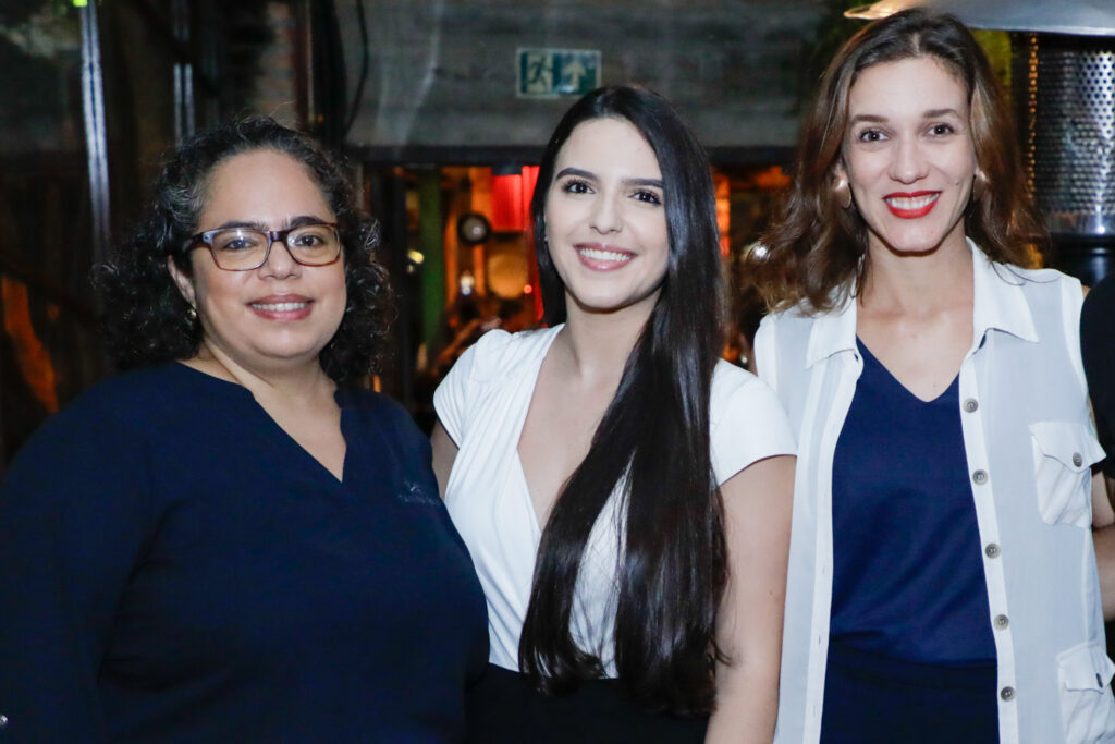 Gabriela Godoi, Visit Tampa Bay, com Renata Catrinacho e Luise Sanches, do Brand USA