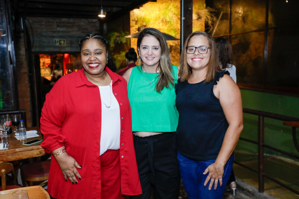 Geórgia Mariano, da Diversa Turismo, Ana Elisa Facchinato, do Brand USA, e Natália Lima, da Agaxtur Geórgia Mariano, da Diversa Turismo, Ana Elisa Facchinato, do Brand USA, e Natália Lima, da Agaxtur